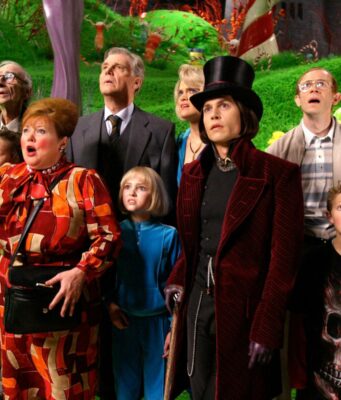 ¿Cuánto recaudó Charlie y la fábrica de chocolate?