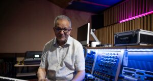 Manuel Tejada compone banda sonora de ‘El Fotógrafo de La 40’