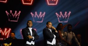 Cultura reconoce los 30 años de trayectoria de los humoristas Raymond Pozo y Miguel Céspedes