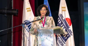 Aidita Selman recibe la Medalla al Mérito de las Bellas Artes