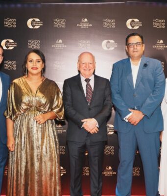 Caribbean Cinemas celebra gala benéfica «La Gran Noche del Cine» con más de 500 invitados
