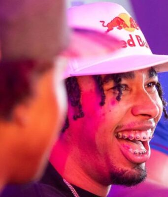 RD Javi se convierte en el primer streamer dominicano firmado por Red Bull