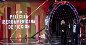 Aún Estoy Aquí y Cien Años de Soledad, grandes ganadoras de Premios Platino 2025 Walter Salles, director de Ahora estoy aquí, recibe el Premio Platino del Cine Iberoamericano.