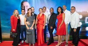 «Día Ocho» celebra su premier con un llamado a la fe y la esperanza