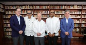 Presentan libro que recoge historias de emprendimiento dominicano con visión y propósito