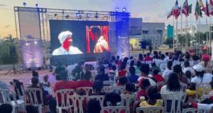 Rueda-Cine crea nuevos públicos llevando películas a donde no hay salas