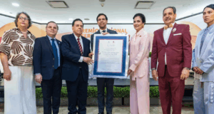 Amadeo Julián gana XXVII Premio Feria del Libro Eduardo León Jimenes