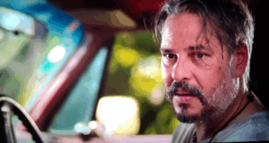 Frank Perozo sorprende con una interpretación intensa, física y perturbadora