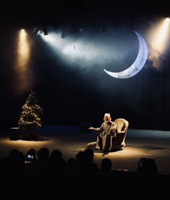 Estudiantes del Liceo Belisario Peguero disfrutan de la obra “El sueño de la vida”, presentada por Bellas Artes