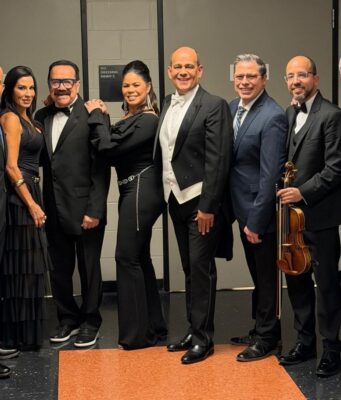 Zulinka y Miguel deslumbran en el Latin Christmas junto a la Filarmónica de Houston