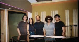 Solo Fernández firma con sello discográfico Point Records