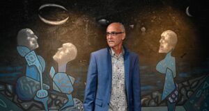 Inauguran exposición “Caos & Equilibrio”, del pintor dominicano Máximo Caminero