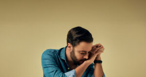 Cantante Edward Cruz buscar aportar al merengue con “Pa’ no pensarte nunca más”