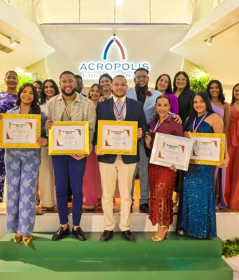 Proyectos Henry celebró la segunda edición de Gala Joven en honor al Día Nacional de la Juventud