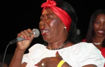 Fallece Enerolisa Núñez, emblemática “Reina de la Salve” y voz del folclore dominicano
