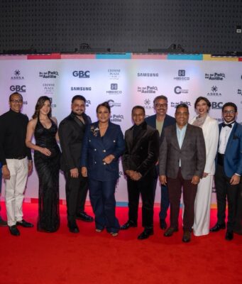 Dos familias, un objeto perdido y demasiados sospechosos: “De tal palo tal astilla” llega este 5 de marzo a los cines de RD