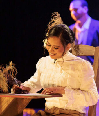 Teatro Rodante de Bellas Artes arranca el Mes del Teatro con «Aquí a la sombra, Salomé»