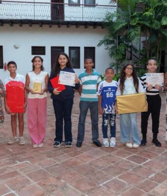 Celebran la tercera edición del concurso «Ilustremos un cuento»