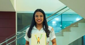 Esther Amaro Castillo presenta V de valiente, un libro infantil sobre migración y valentía