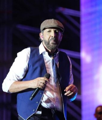 Juan Luis Guerra hace vibrar a Sevilla con 18,000 fanáticos