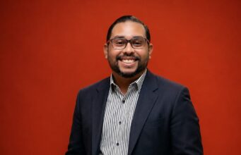 Juan Manuel Tejeda, 25 años construyendo historias para grandes escenarios