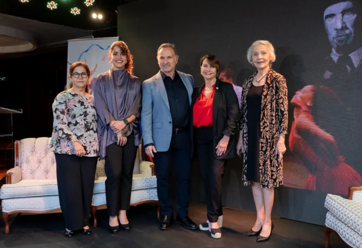 1-Foto-Principal-Sarah-Esteva-Patricia-de-Leon-Carlos-Veitia-Marianela-Sallent-y-Irmgard-Despradel--728x499