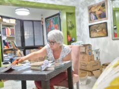 El trabajo de los libreros es mucho más que vender títulos en Feria del Libro